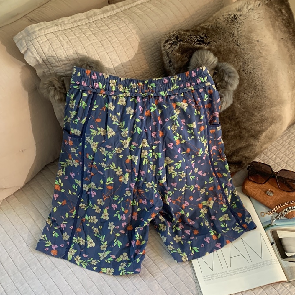 Anthropologie high waist Flowy boho floral Bermuda comfy flowy shorts XS - Picture 6 of 12